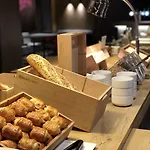Ibis Hotel 3*