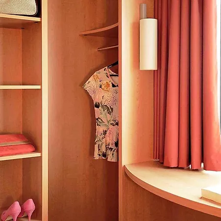 Ibis 3*