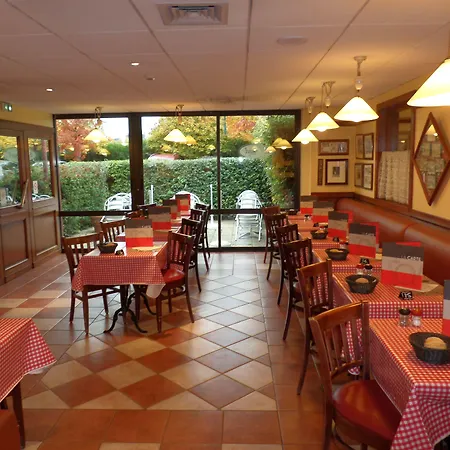 Ibis Отель 3*