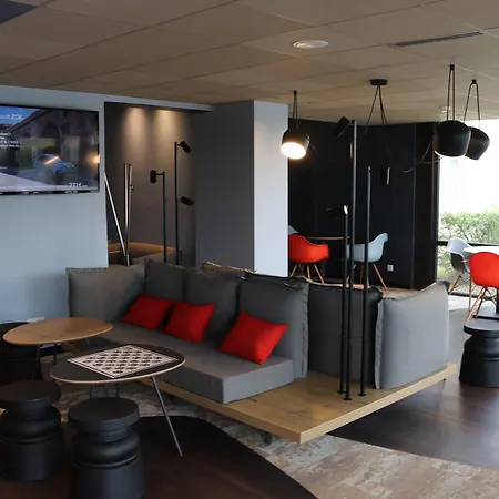 イビス ホテル 3*