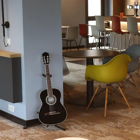 Ibis 3*