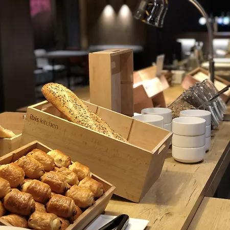 イビス ホテル 3*