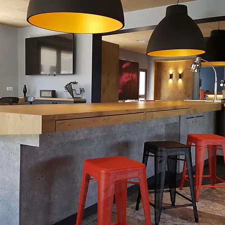 Отель Ibis 3*