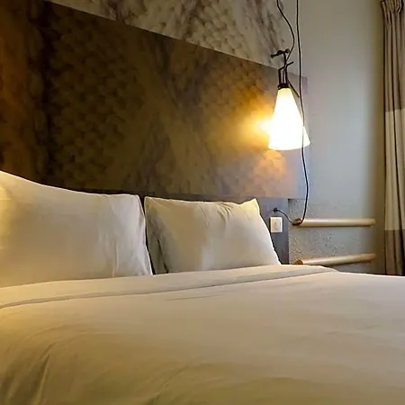 Ibis 3* مُلا