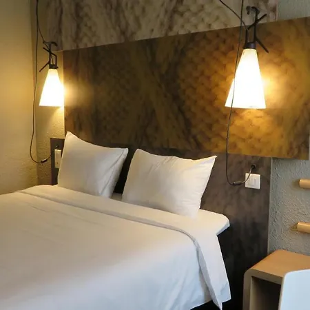 イビス 3* ムラン