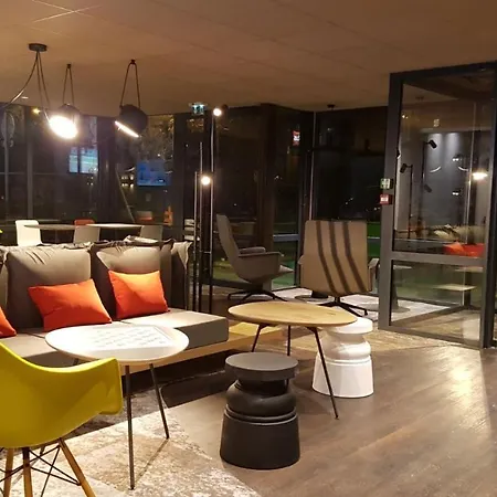 Отель Ibis Мелён