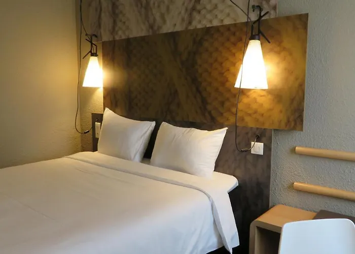 Ibis 3* Melun